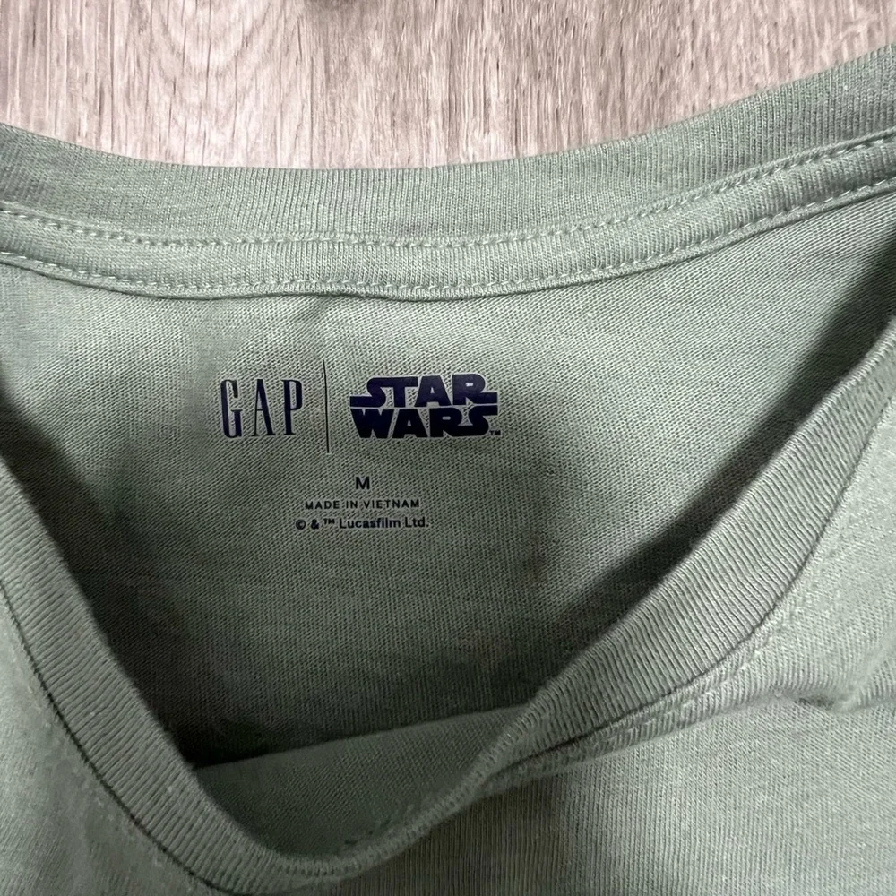 GAP Kids Star Wars‎ Green Long Sleeve Shirt w/ Yoda, girls size M